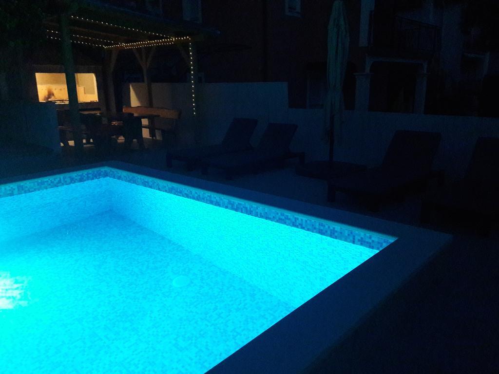 Villa Ferias Trogir Exterior photo